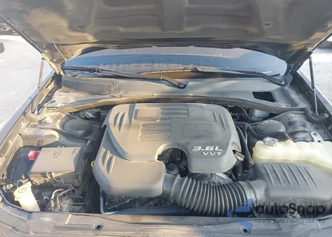 2012 Chrysler 300 Limited z USA, uszkodzony, nr VIN 2C3CCACG3CH251179